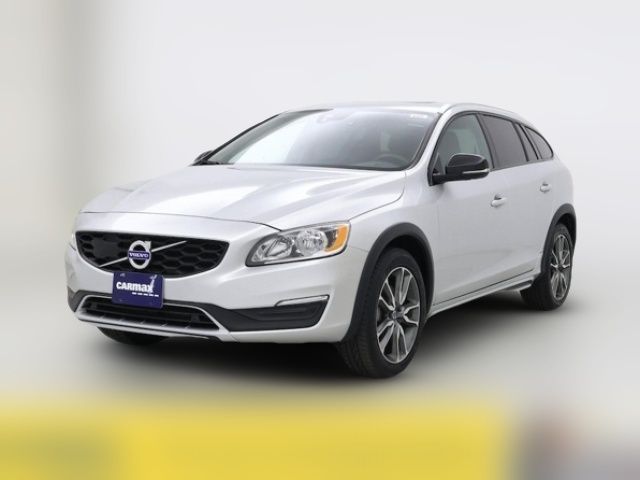2017 Volvo V60 Cross Country Base