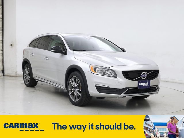 2017 Volvo V60 Cross Country Base