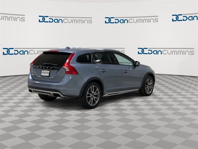 2017 Volvo V60 Cross Country Base