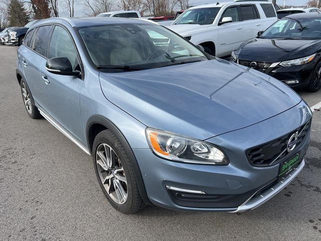 2017 Volvo V60 Cross Country Base