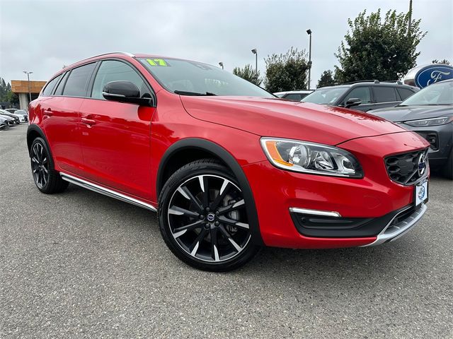 2017 Volvo V60 Cross Country Base