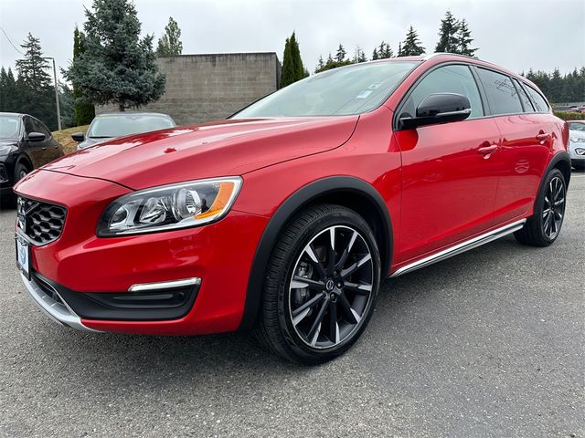 2017 Volvo V60 Cross Country Base