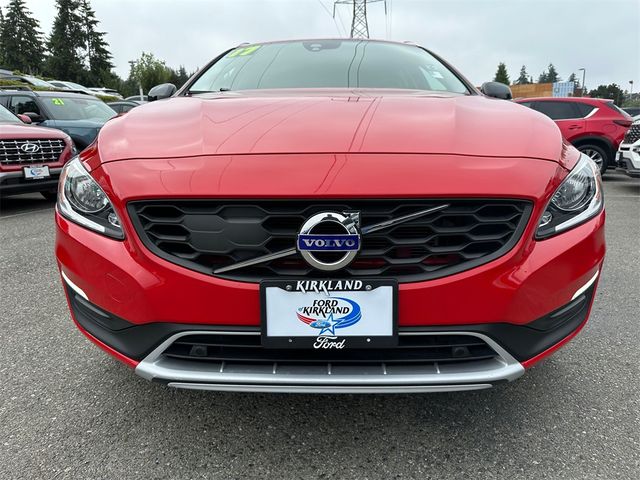 2017 Volvo V60 Cross Country Base