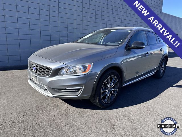 2017 Volvo V60 Cross Country Base