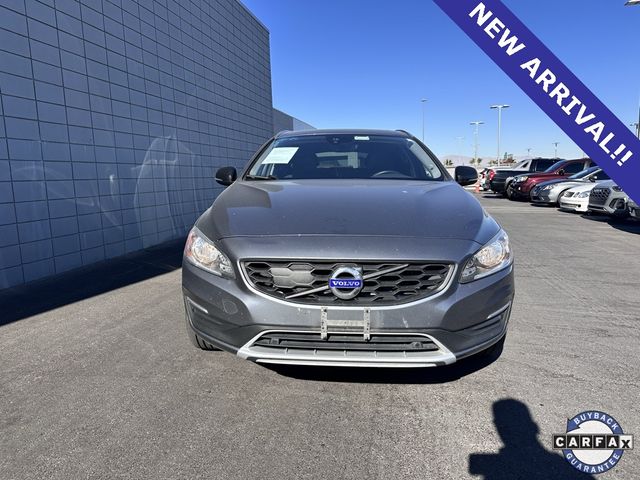 2017 Volvo V60 Cross Country Base