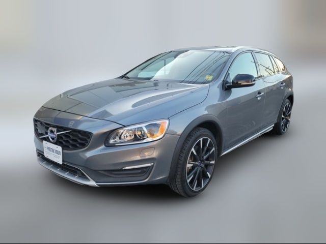 2017 Volvo V60 Cross Country Platinum