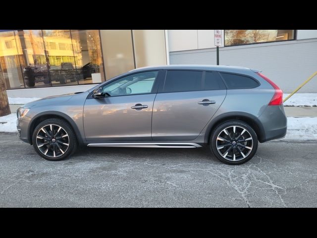 2017 Volvo V60 Cross Country Platinum