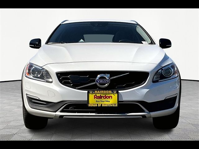 2017 Volvo V60 Cross Country Platinum