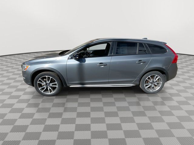 2017 Volvo V60 Cross Country Base