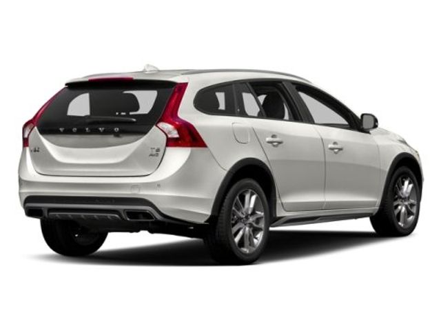 2017 Volvo V60 Cross Country Base