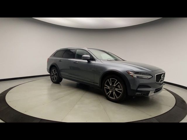 2017 Volvo V90 Cross Country Base