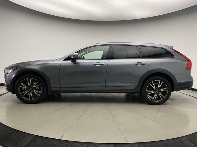 2017 Volvo V90 Cross Country Base