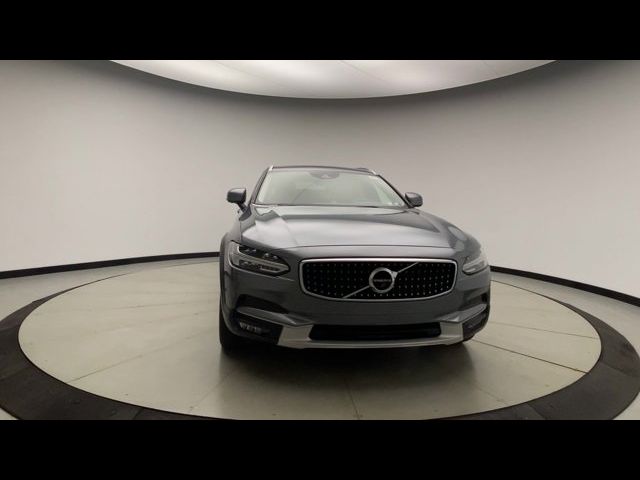 2017 Volvo V90 Cross Country Base