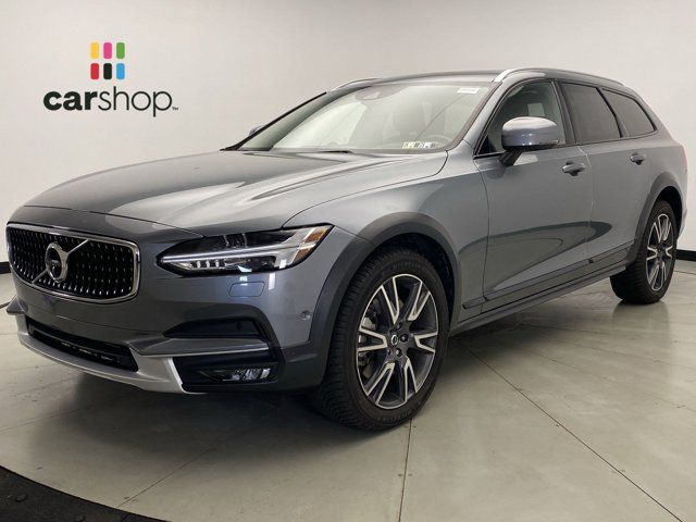 2017 Volvo V90 Cross Country Base