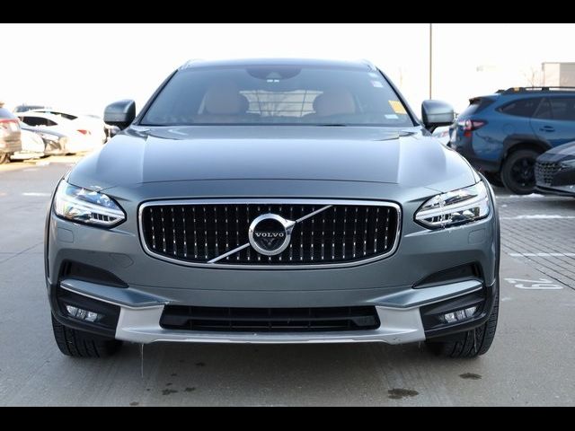 2017 Volvo V90 Cross Country Base