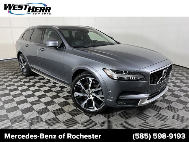 2017 Volvo V90 Cross Country Base