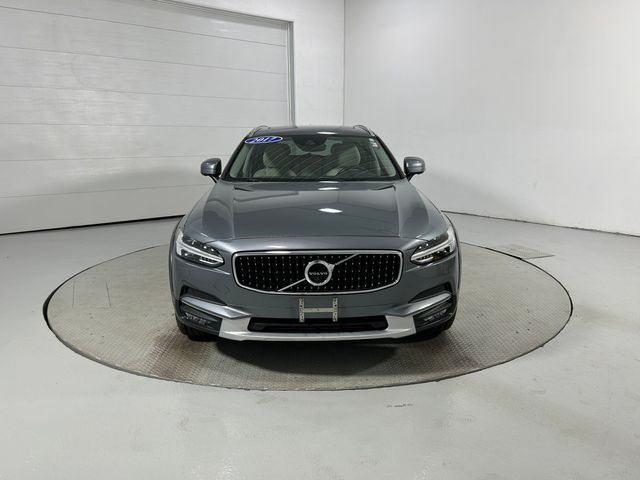 2017 Volvo V90 Cross Country Base