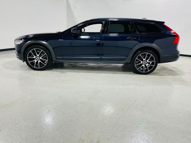 2017 Volvo V90 Cross Country Base