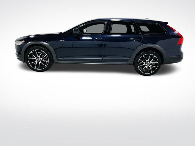 2017 Volvo V90 Cross Country Base