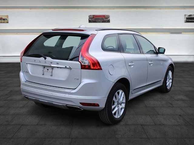 2017 Volvo XC60 Base