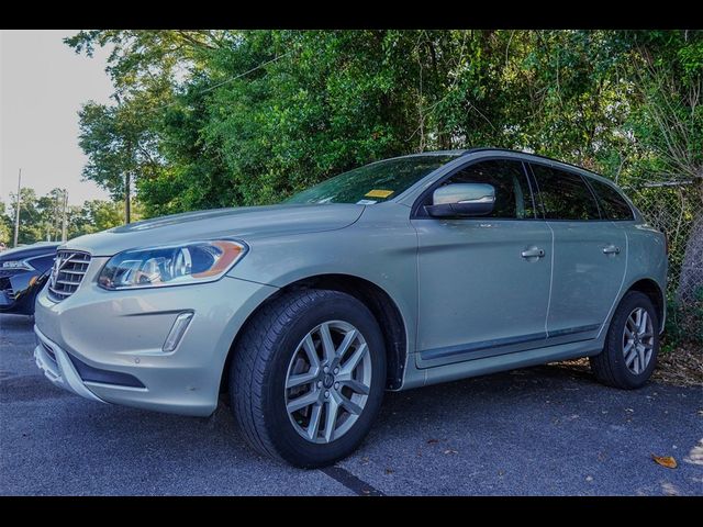 2017 Volvo XC60 Base