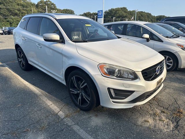 2017 Volvo XC60 R-Design