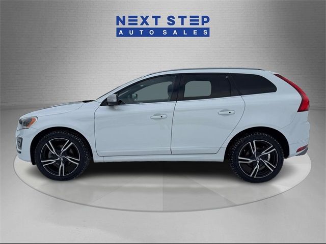 2017 Volvo XC60 R-Design