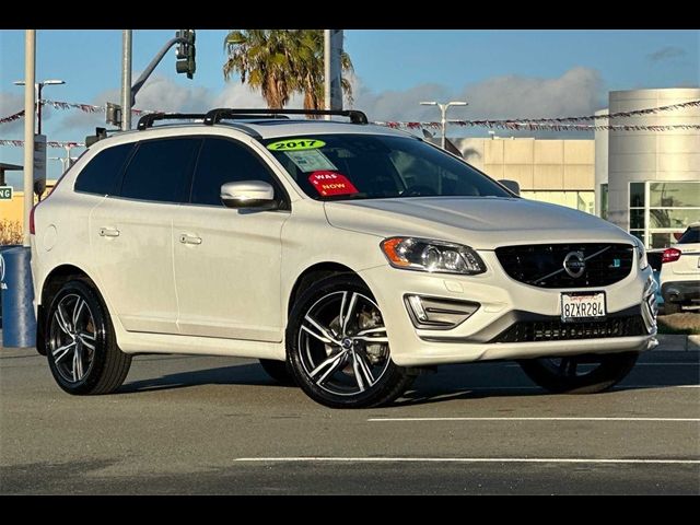 2017 Volvo XC60 R-Design