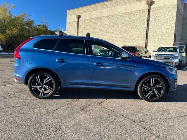 2017 Volvo XC60 R-Design