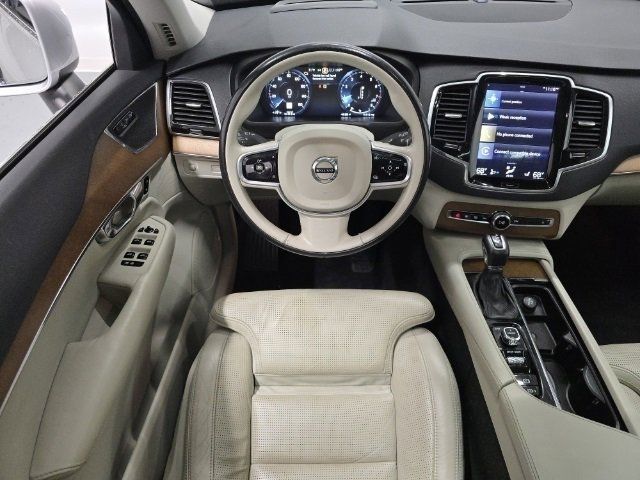 2017 Volvo XC90 Inscription