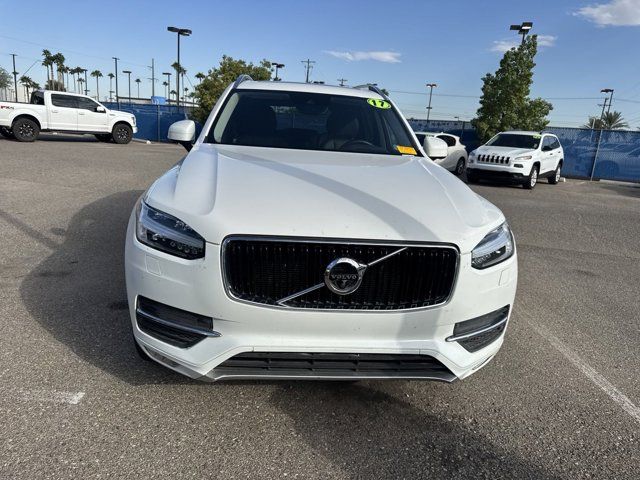 2017 Volvo XC90 Momentum