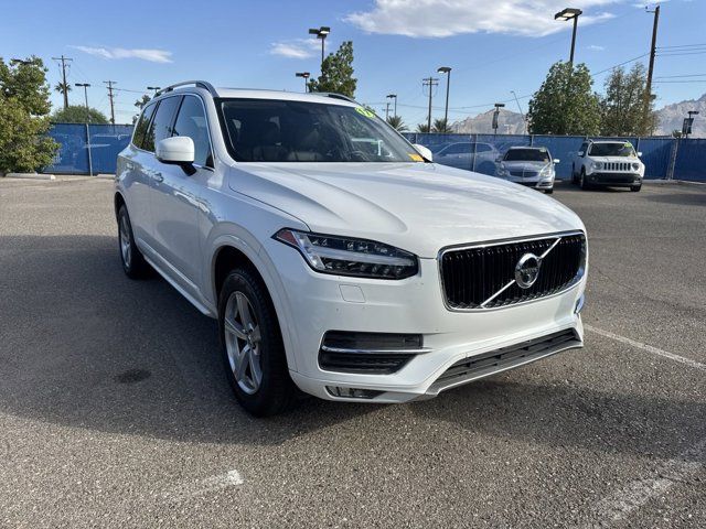 2017 Volvo XC90 Momentum