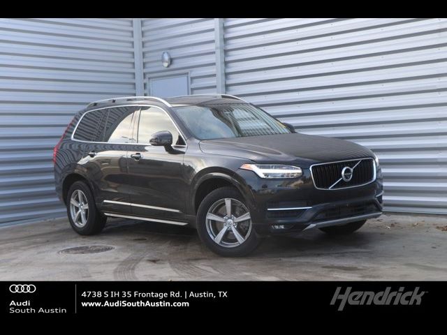 2017 Volvo XC90 Momentum