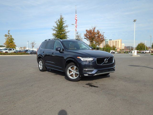 2017 Volvo XC90 Momentum