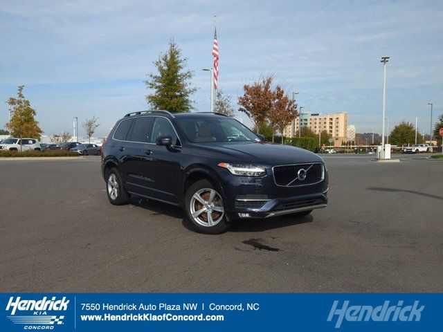 2017 Volvo XC90 Momentum