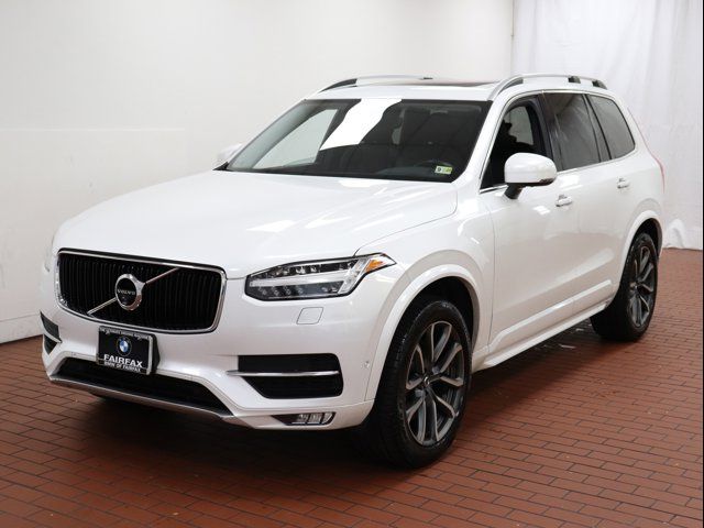 2017 Volvo XC90 Momentum