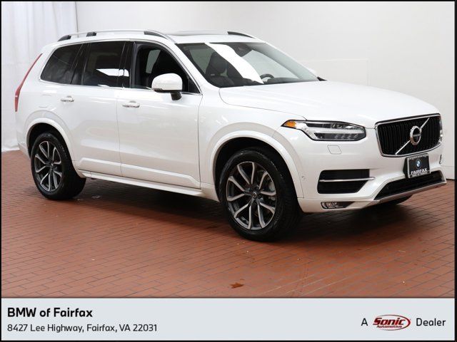 2017 Volvo XC90 Momentum