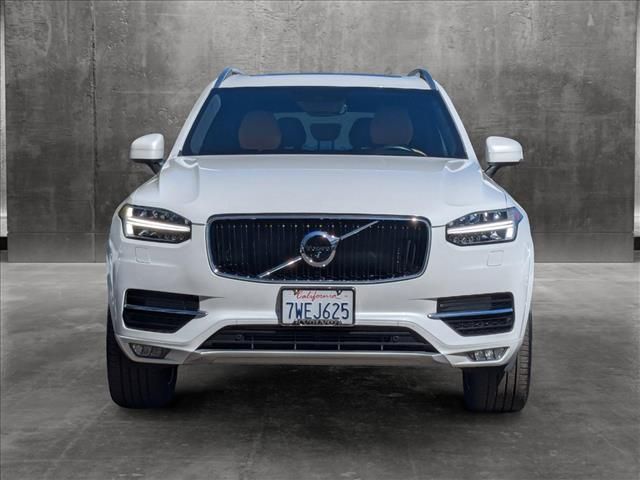 2017 Volvo XC90 Momentum