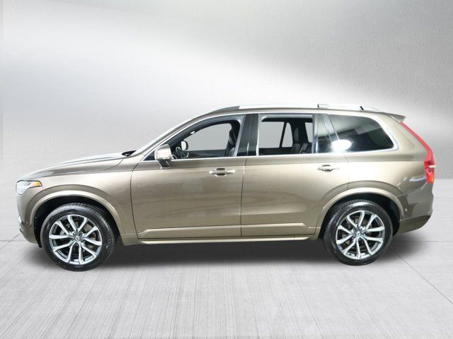 2017 Volvo XC90 Momentum