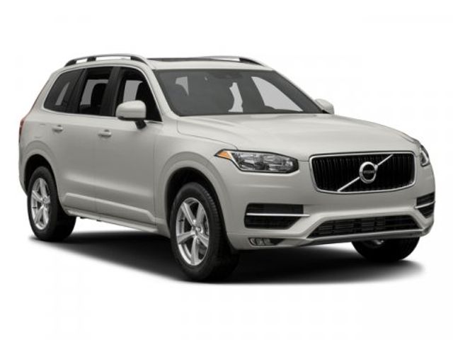 2017 Volvo XC90 Momentum