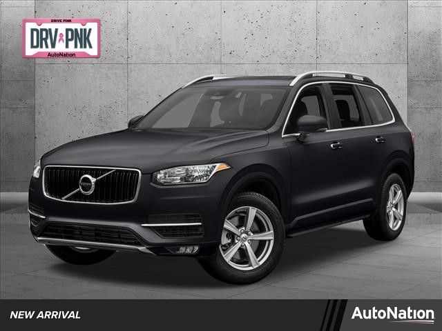 2017 Volvo XC90 Momentum