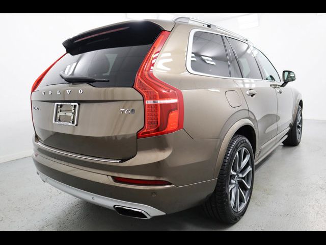 2017 Volvo XC90 Momentum