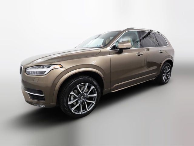 2017 Volvo XC90 Momentum