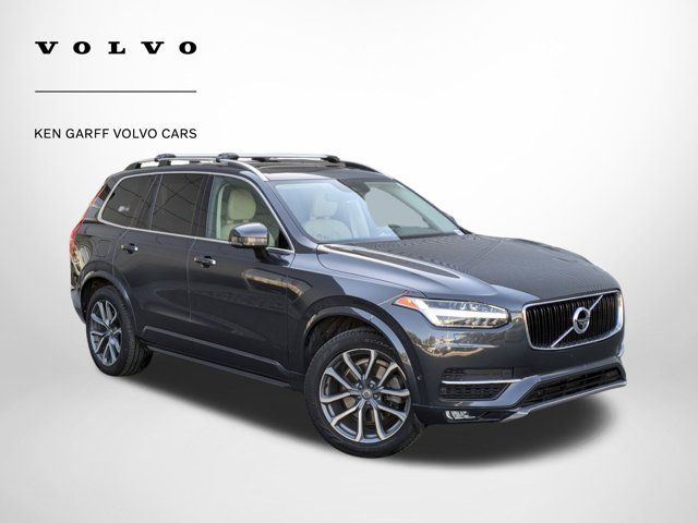 2017 Volvo XC90 Momentum