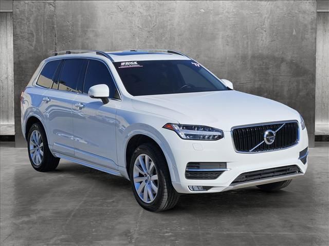 2017 Volvo XC90 Momentum