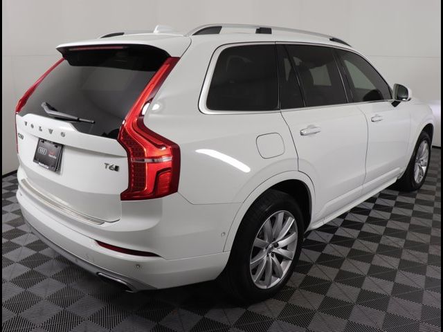 2017 Volvo XC90 Momentum