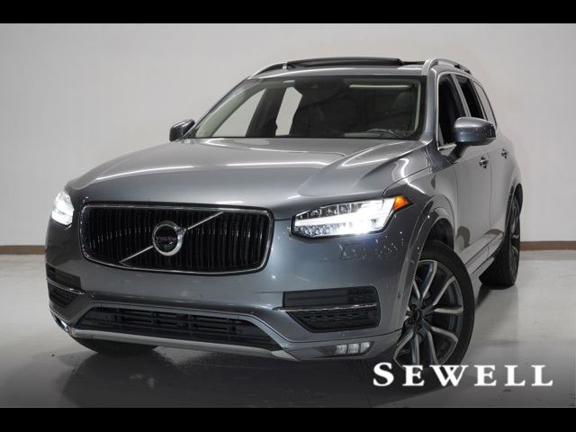 2017 Volvo XC90 Momentum