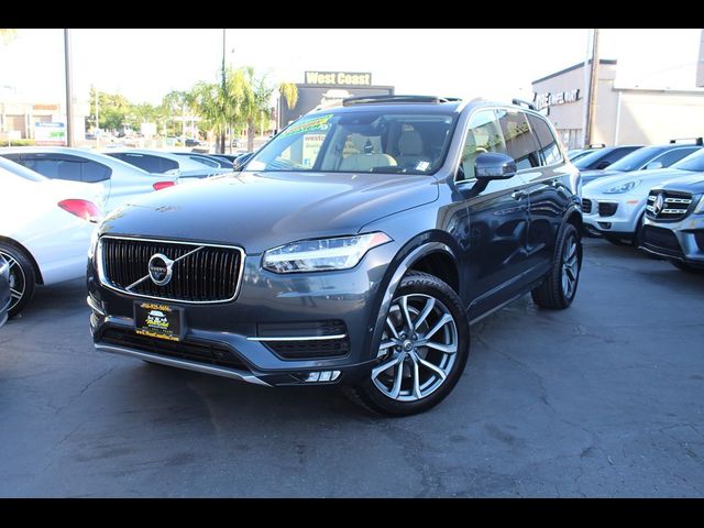 2017 Volvo XC90 Momentum