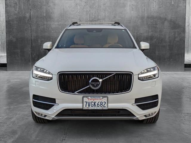 2017 Volvo XC90 Momentum