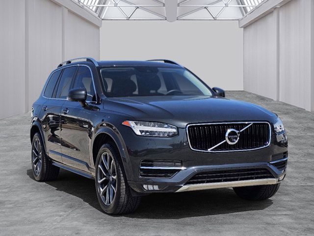 2017 Volvo XC90 Momentum